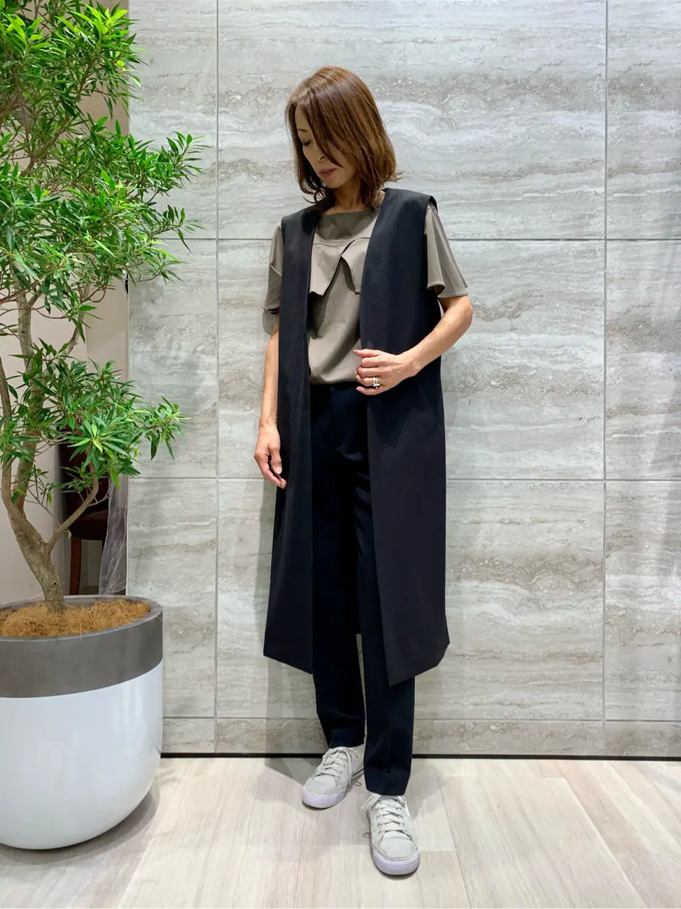 自由区 Ishii コーディネート画像