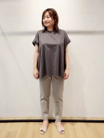 自由区 eri コーディネート画像