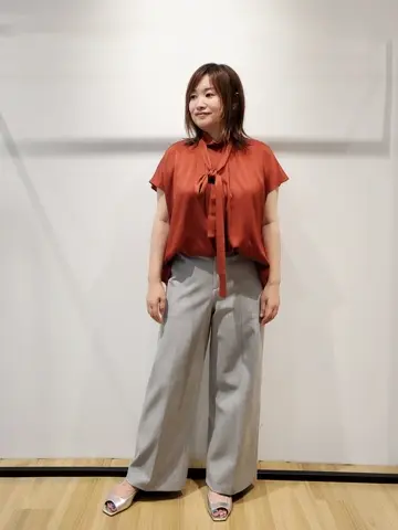 自由区 eri コーディネート画像