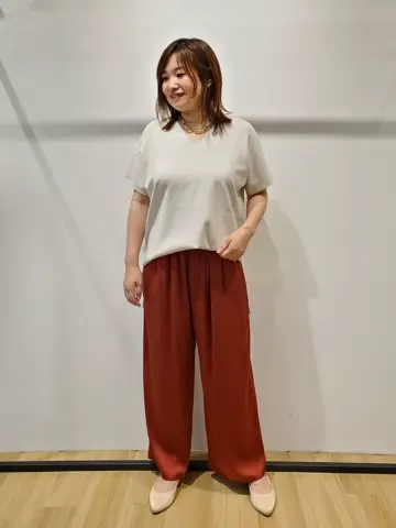 自由区 eri コーディネート画像