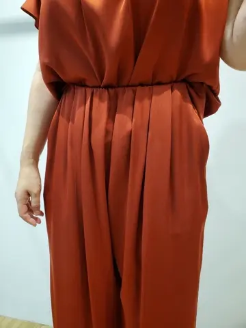 自由区 eri コーディネート画像