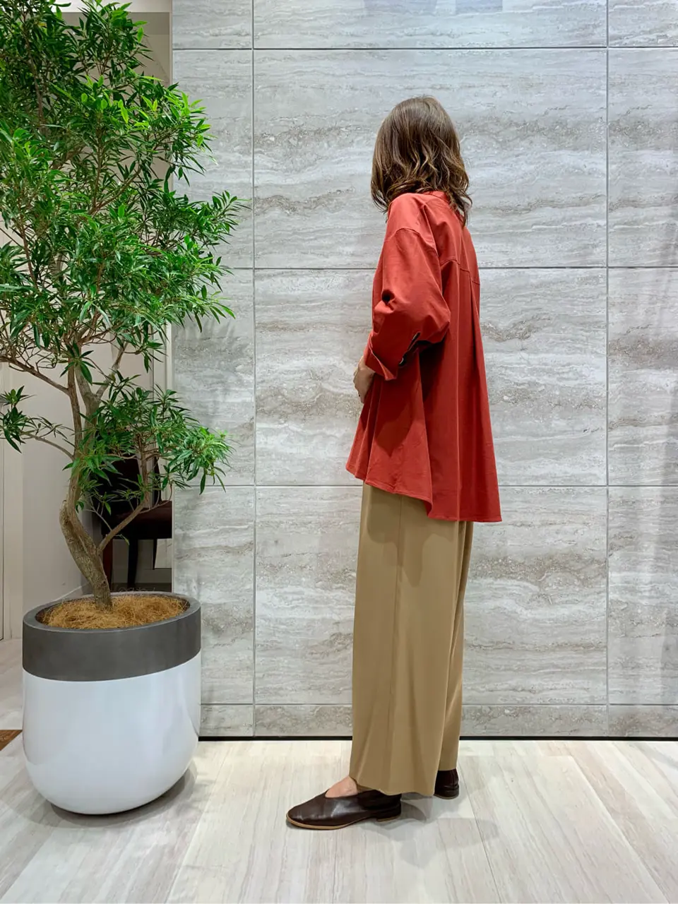 自由区 Ishii コーディネート画像