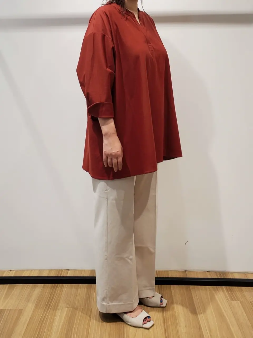 自由区 eri コーディネート画像