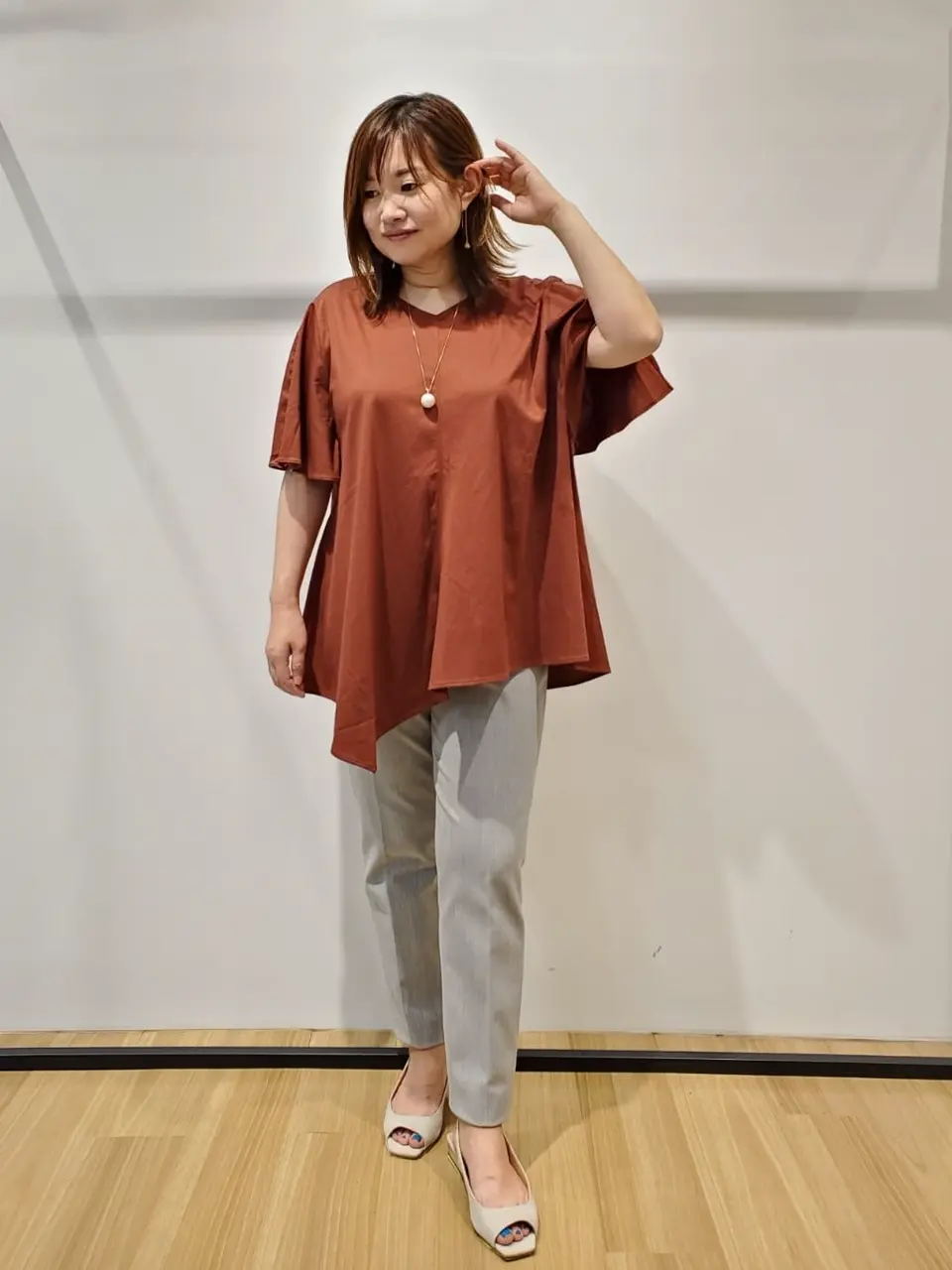 自由区 eri コーディネート画像