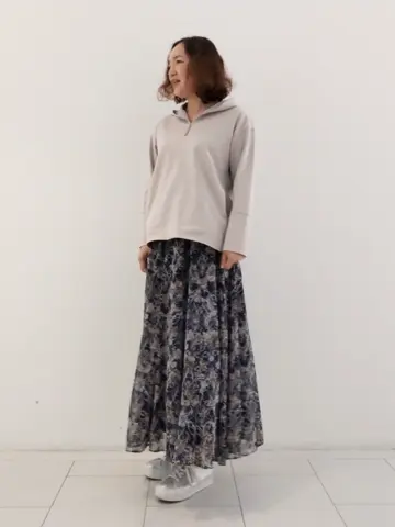 自由区 ナオミ コーディネート画像