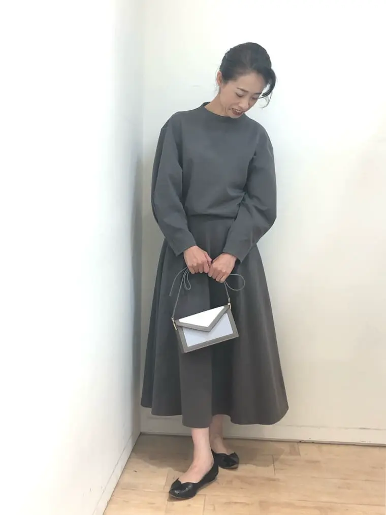 自由区 中尾 コーディネート画像