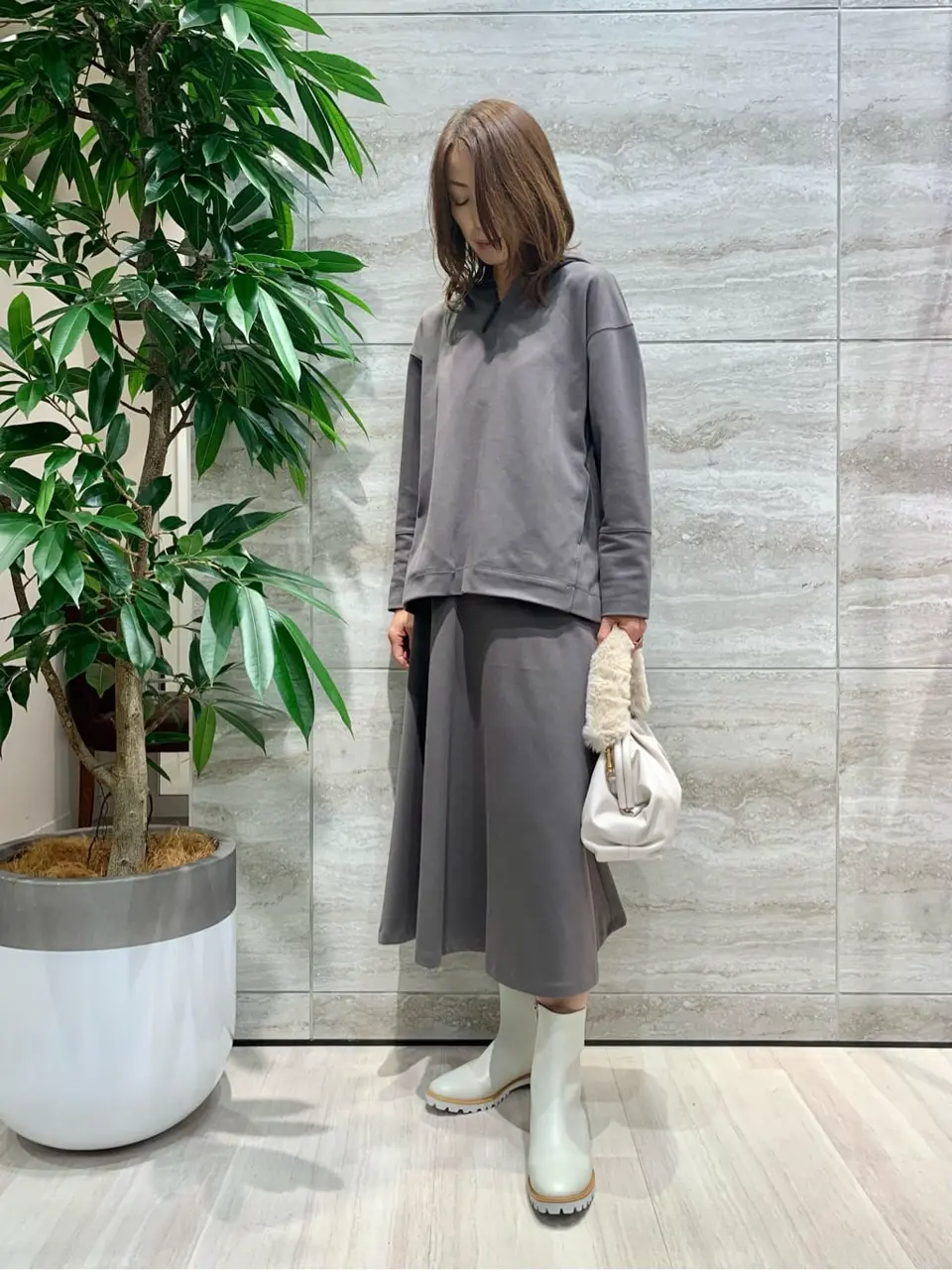 自由区 Ishii コーディネート画像