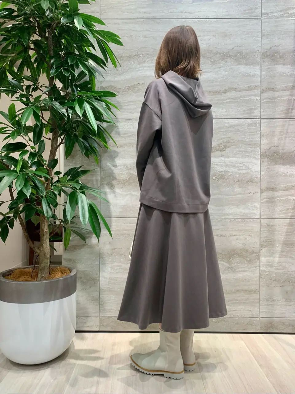 自由区 Ishii コーディネート画像