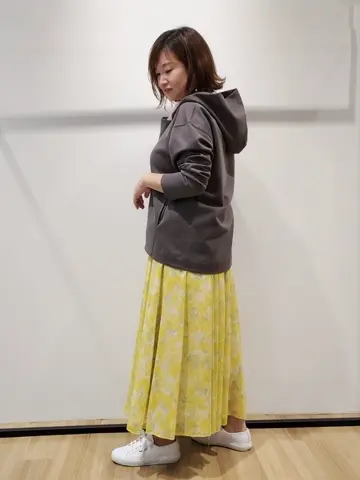 自由区 eri コーディネート画像