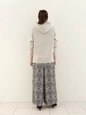 自由区 スタッフ コーディネート画像