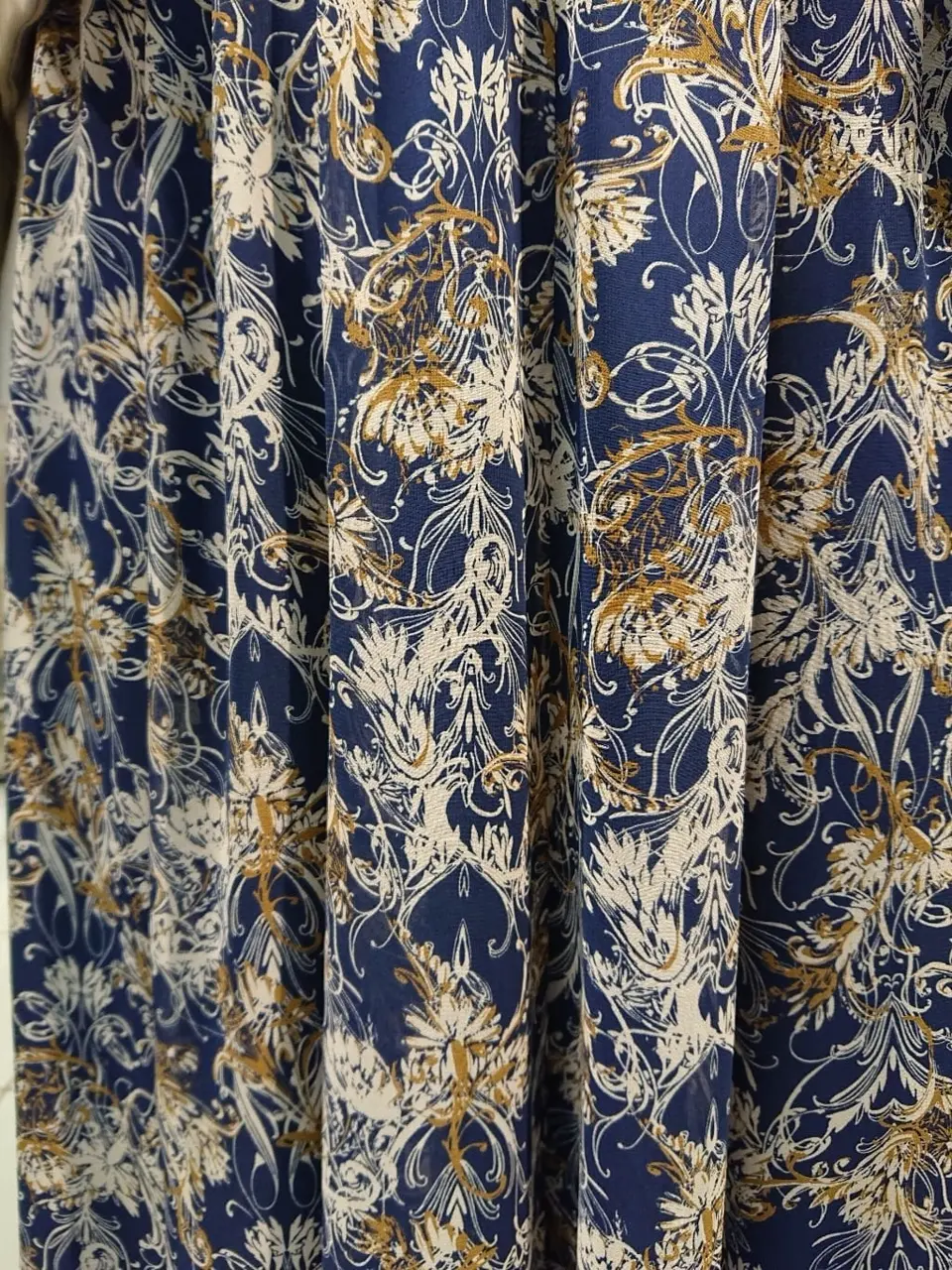 自由区 近藤 コーディネート画像