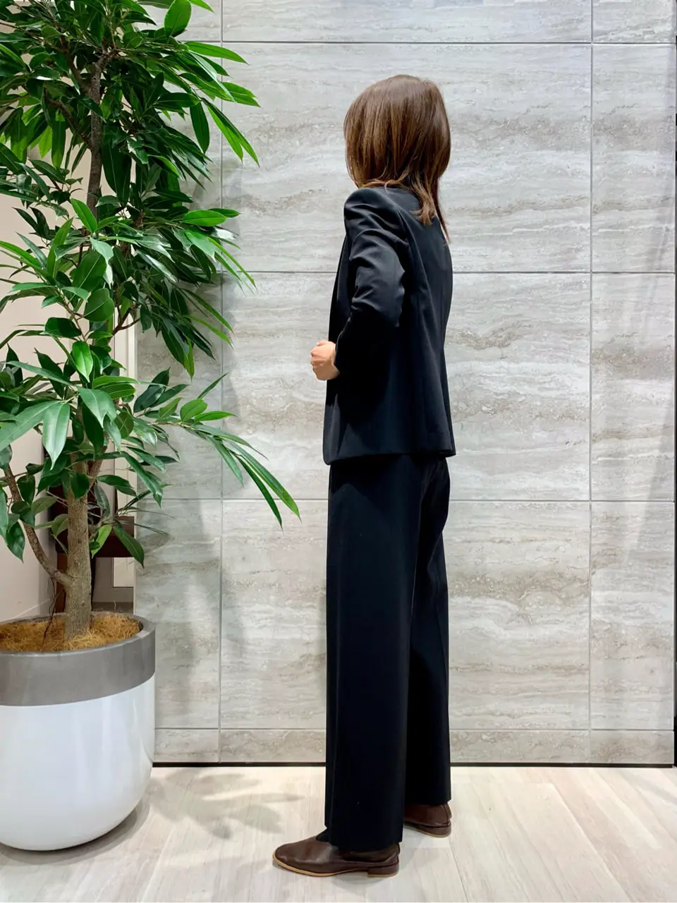 自由区 Ishii コーディネート画像