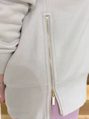 自由区 うめだ コーディネート画像