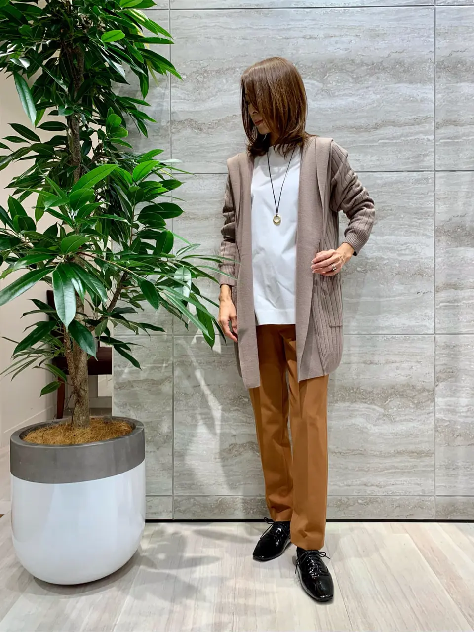 自由区 Ishii コーディネート画像