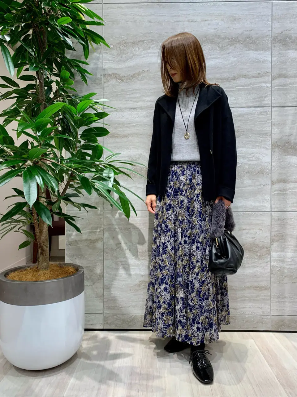 自由区 Ishii コーディネート画像