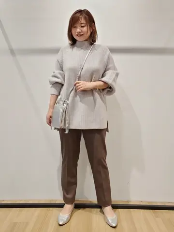 自由区 eri コーディネート画像