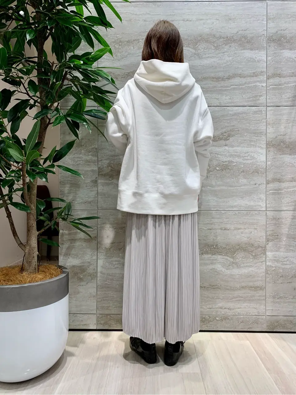 自由区 Ishii コーディネート画像