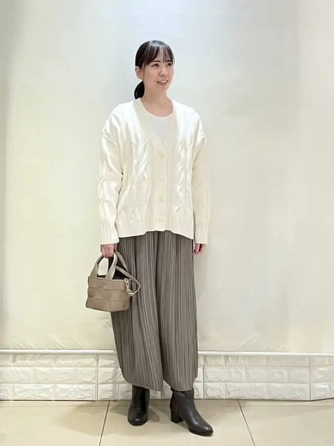  丸尾 コーディネート画像