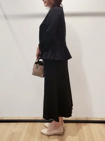 自由区 eri コーディネート画像