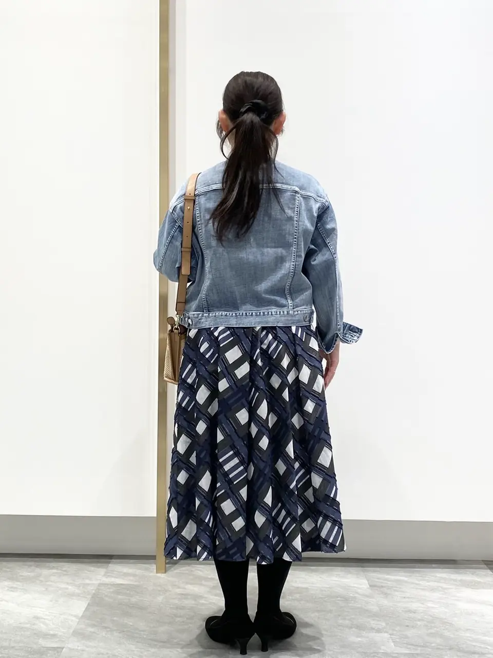 自由区 草間 コーディネート画像