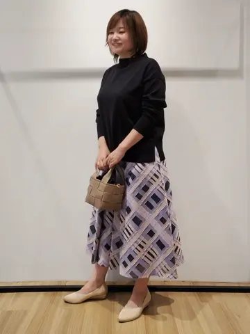 自由区 eri コーディネート画像