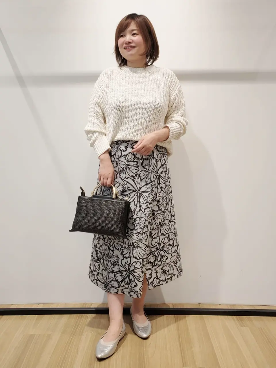 自由区 eri コーディネート画像