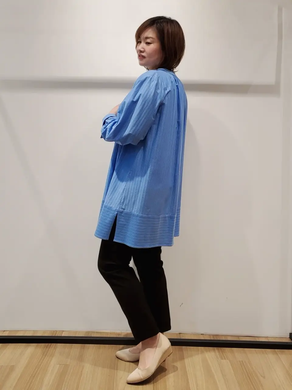 自由区 eri コーディネート画像