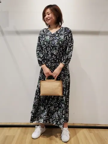 自由区 eri コーディネート画像