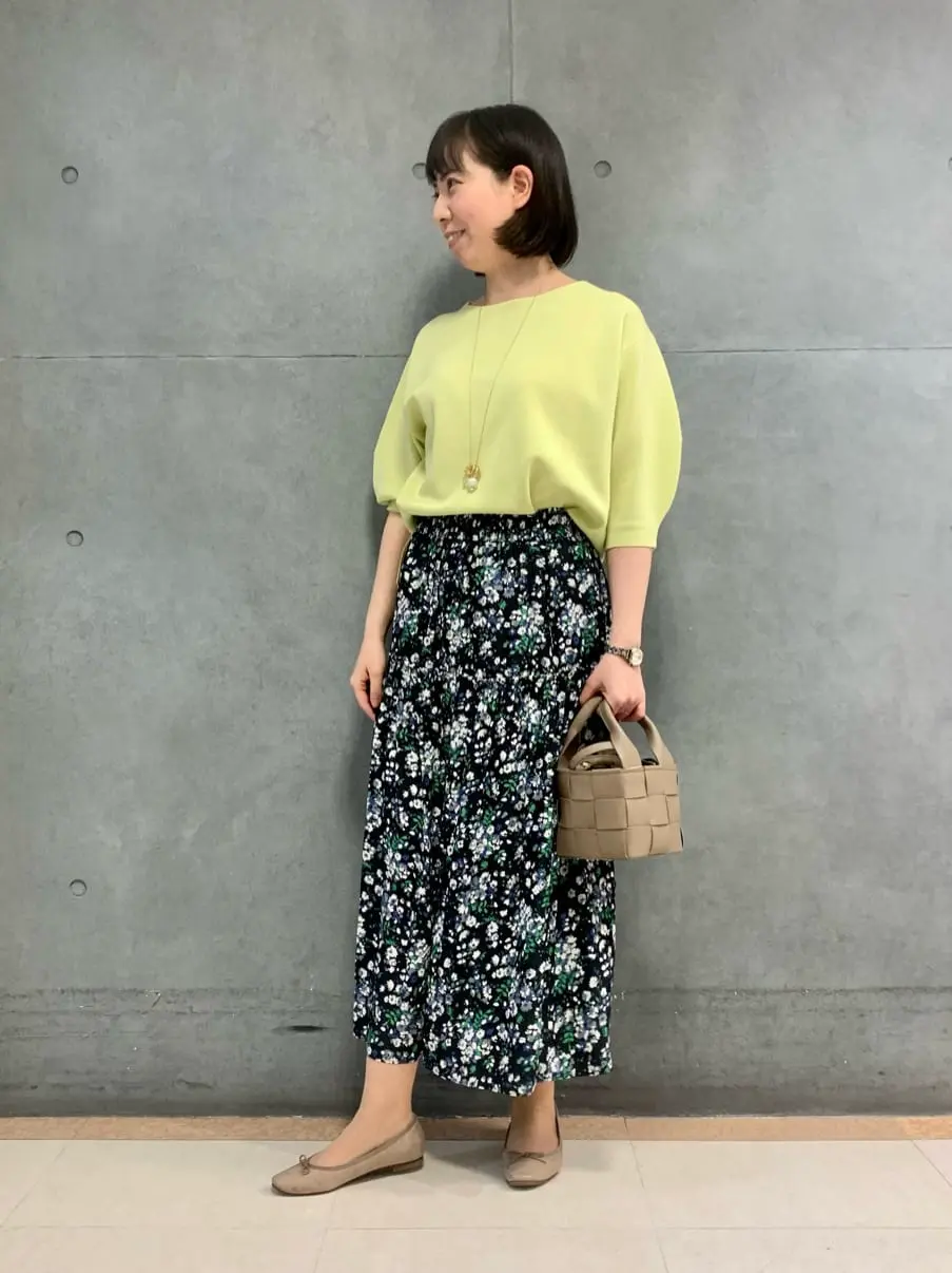  丸尾 コーディネート画像