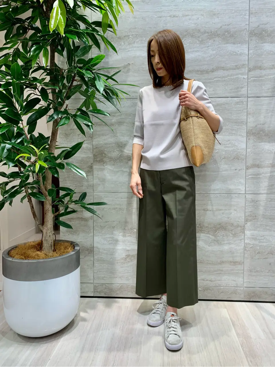 自由区 Ishii コーディネート画像