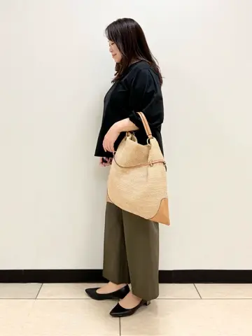 自由区 伊藤 コーディネート画像