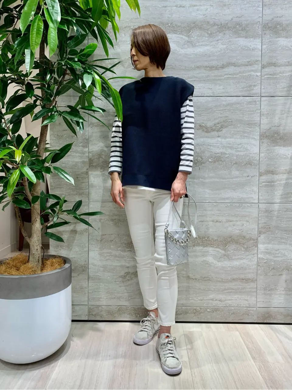 自由区 Ishii コーディネート画像