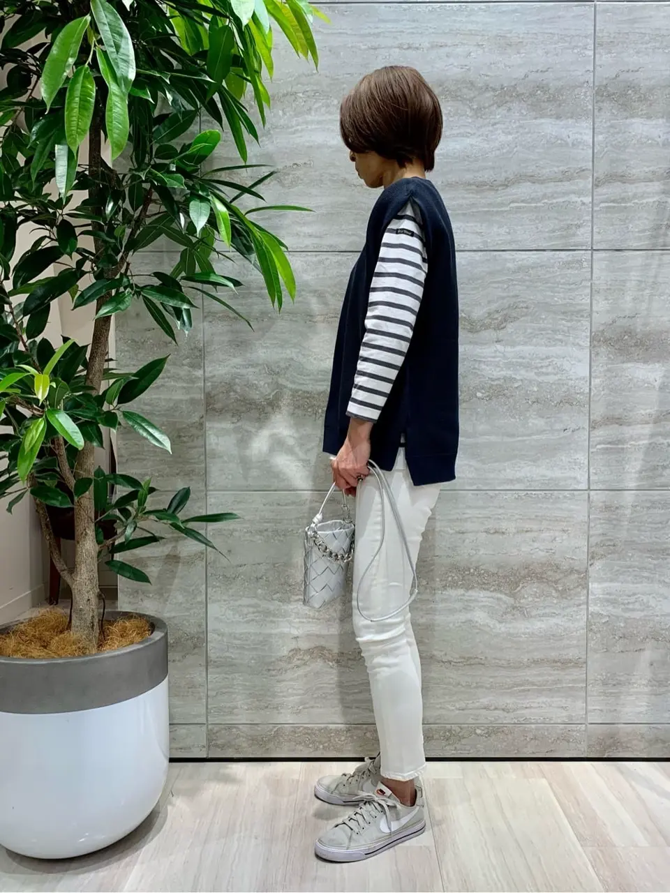 自由区 Ishii コーディネート画像