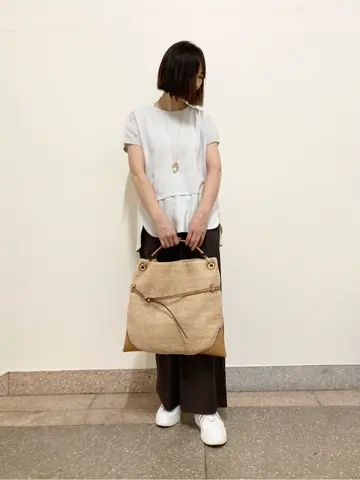 自由区 阿部 コーディネート画像