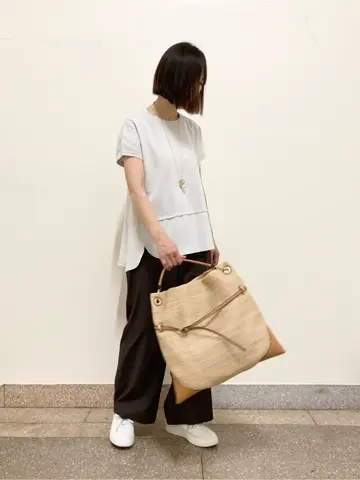 自由区 阿部 コーディネート画像