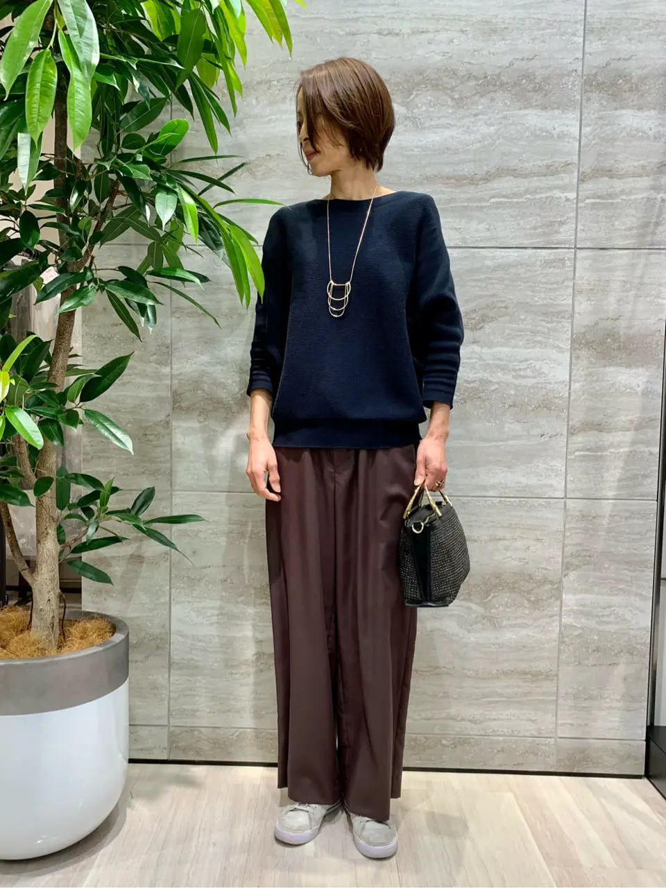 自由区 Ishii コーディネート画像