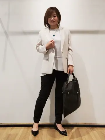 自由区 eri コーディネート画像