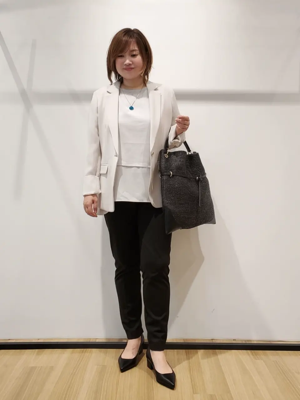 自由区 eri コーディネート画像