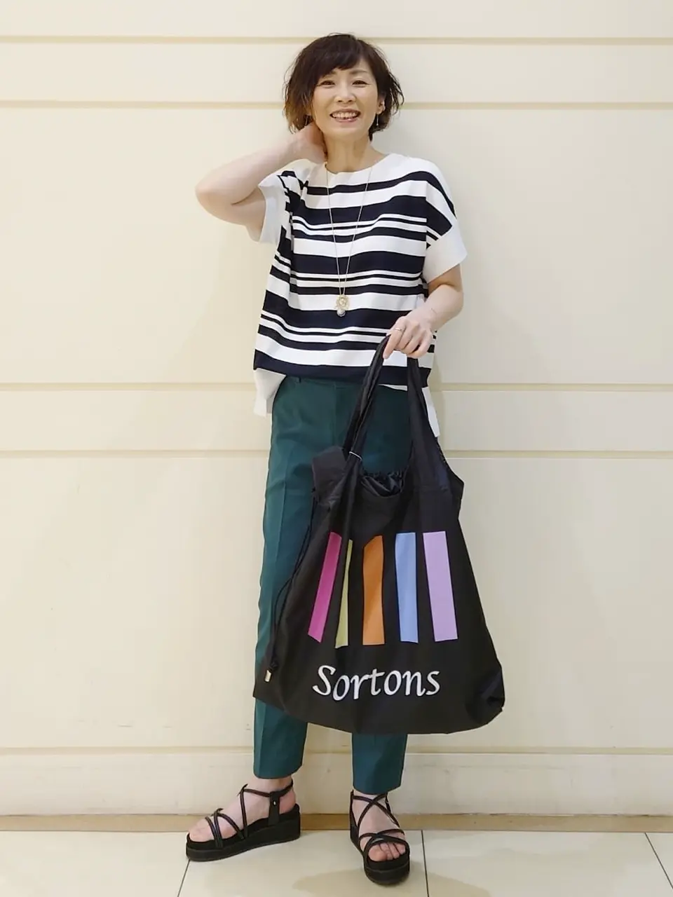 自由区 maruri コーディネート画像