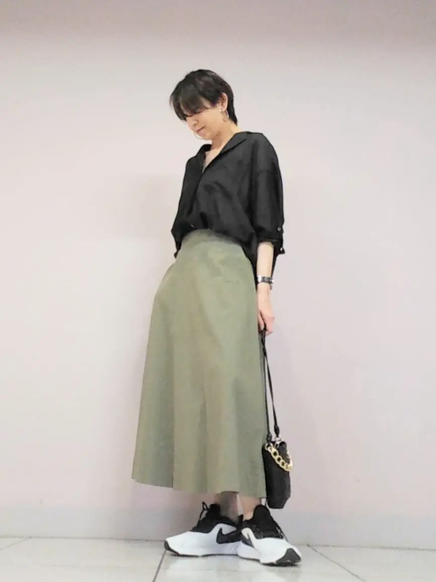 自由区 浅野 コーディネート画像