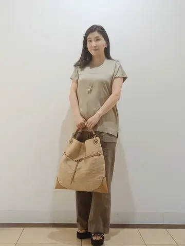 自由区 中川 コーディネート画像