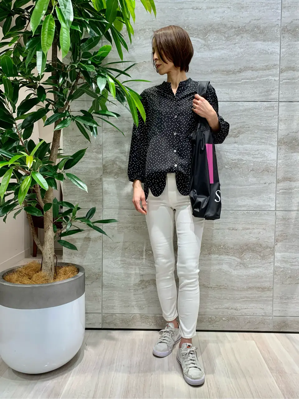 自由区 Ishii コーディネート画像