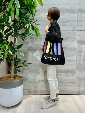 自由区 Ishii コーディネート画像