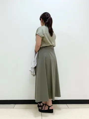 自由区 岡崎 コーディネート画像