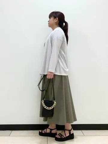 自由区 岡崎 コーディネート画像