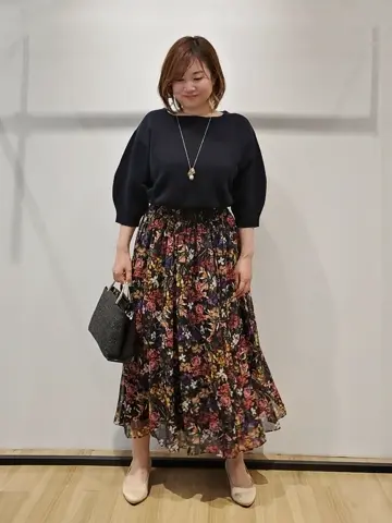 自由区 eri コーディネート画像