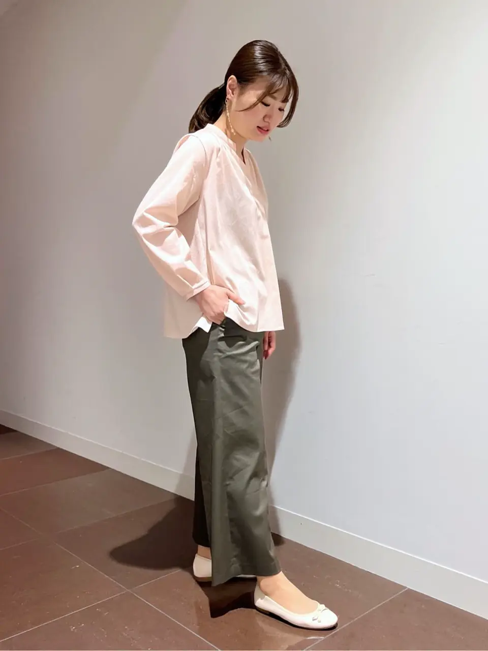 自由区 古宮 コーディネート画像