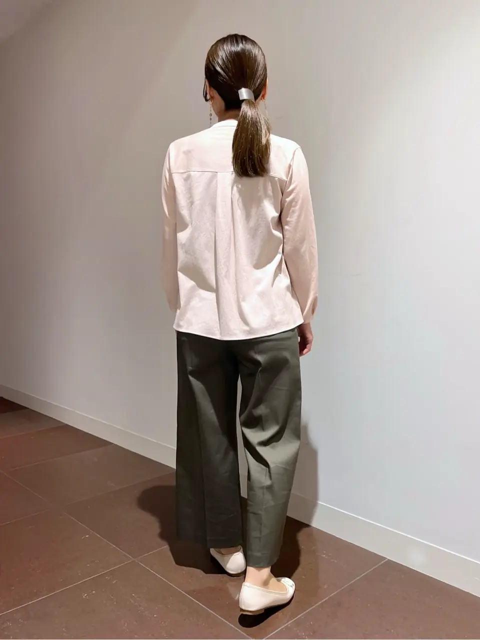 自由区 古宮 コーディネート画像