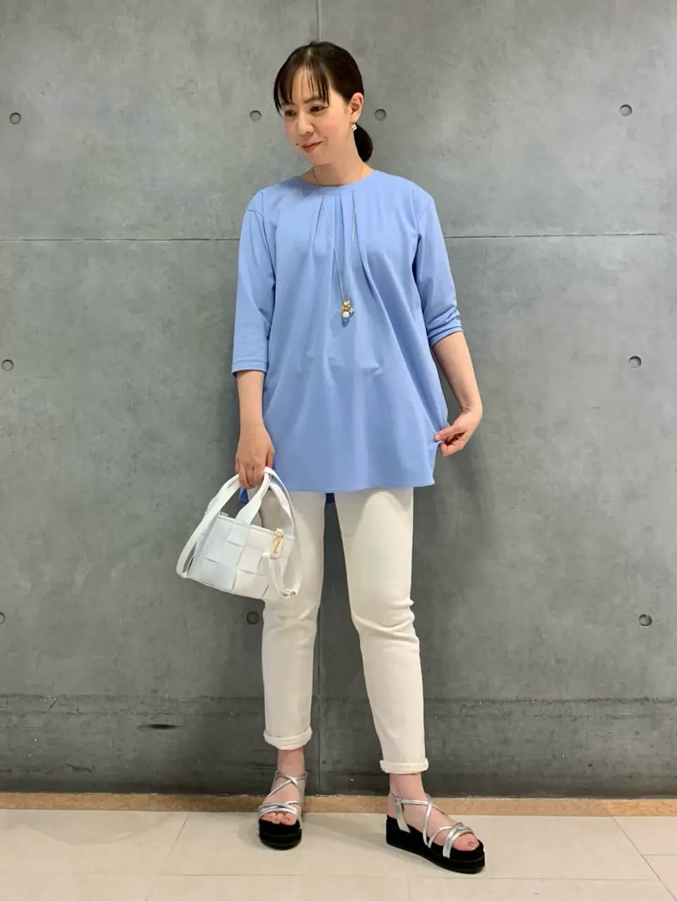  丸尾 コーディネート画像