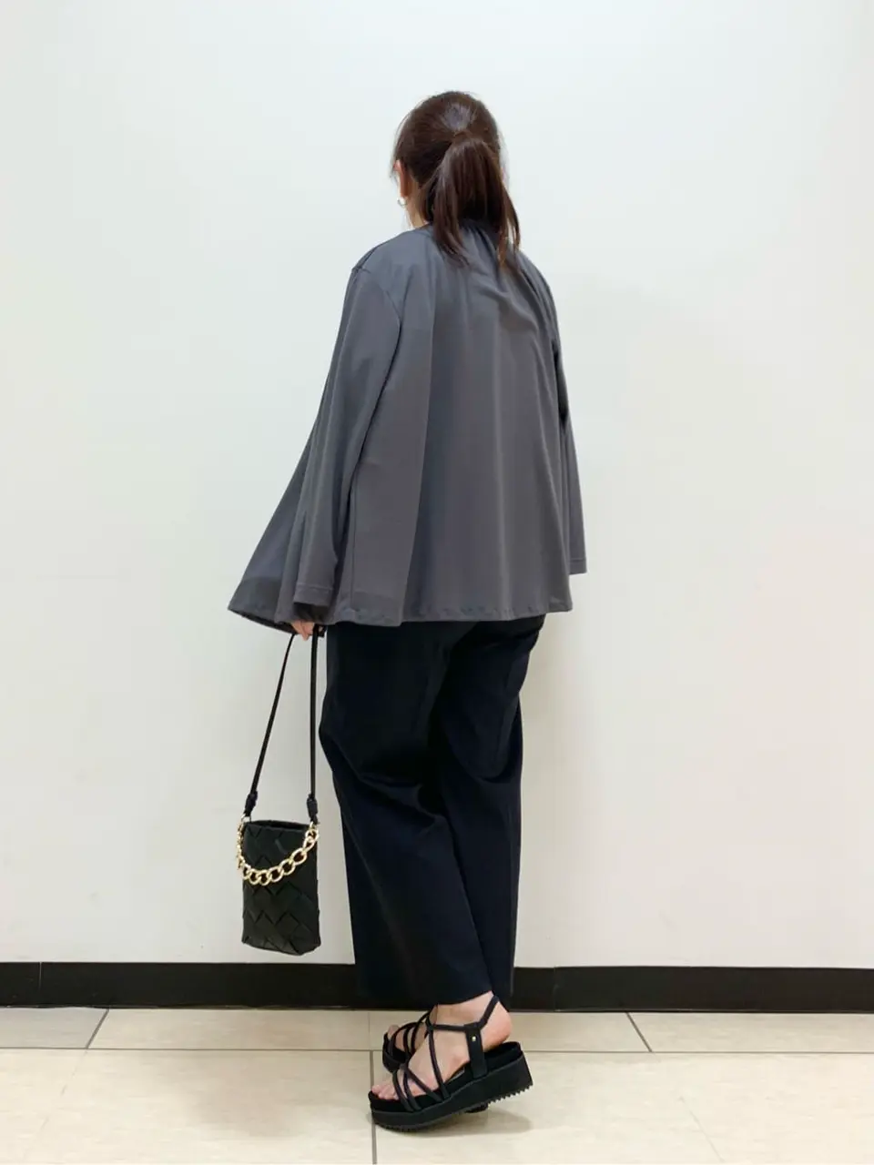 自由区 岡崎 コーディネート画像